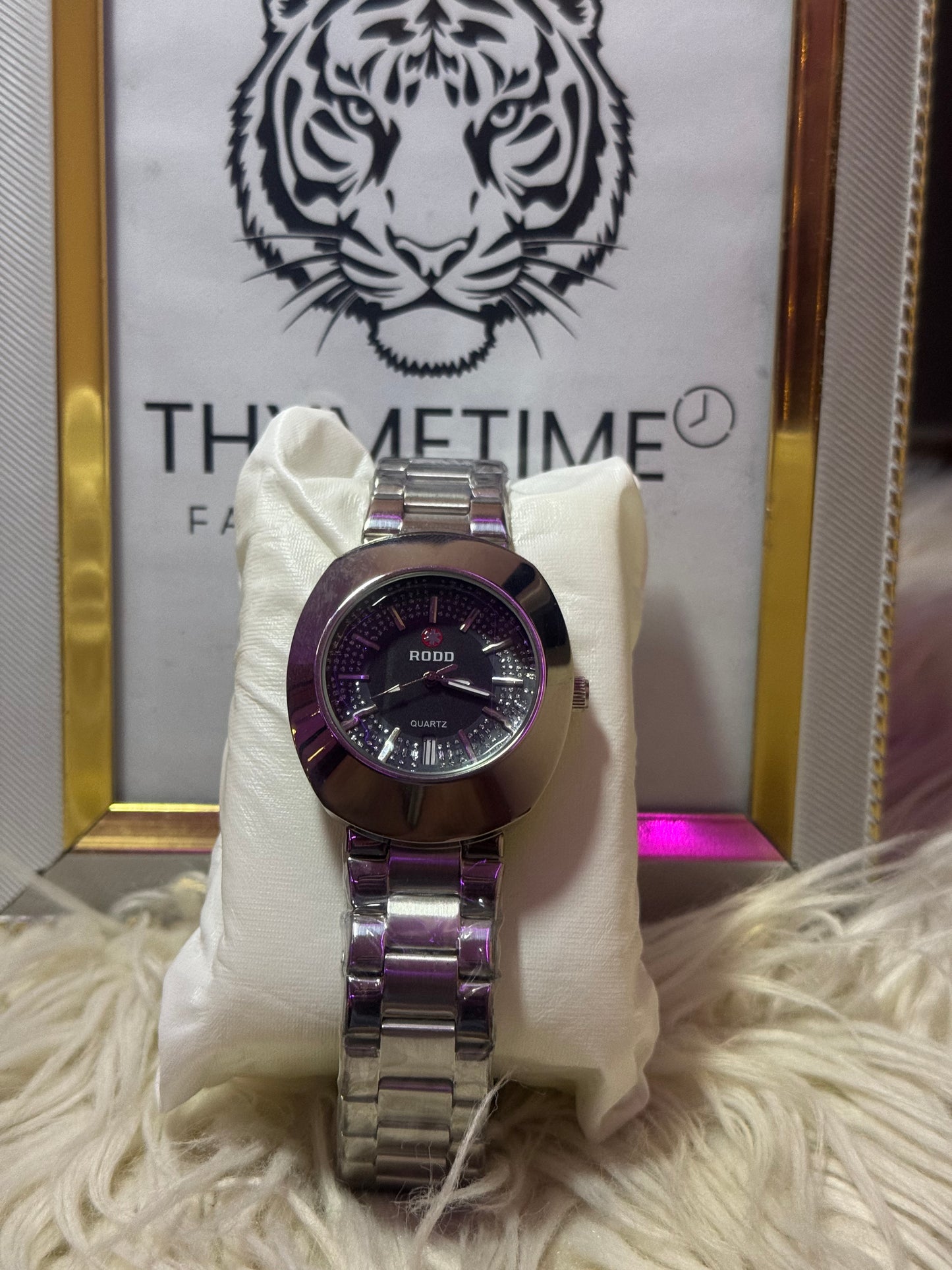 RODO Luxury Metallic Watch