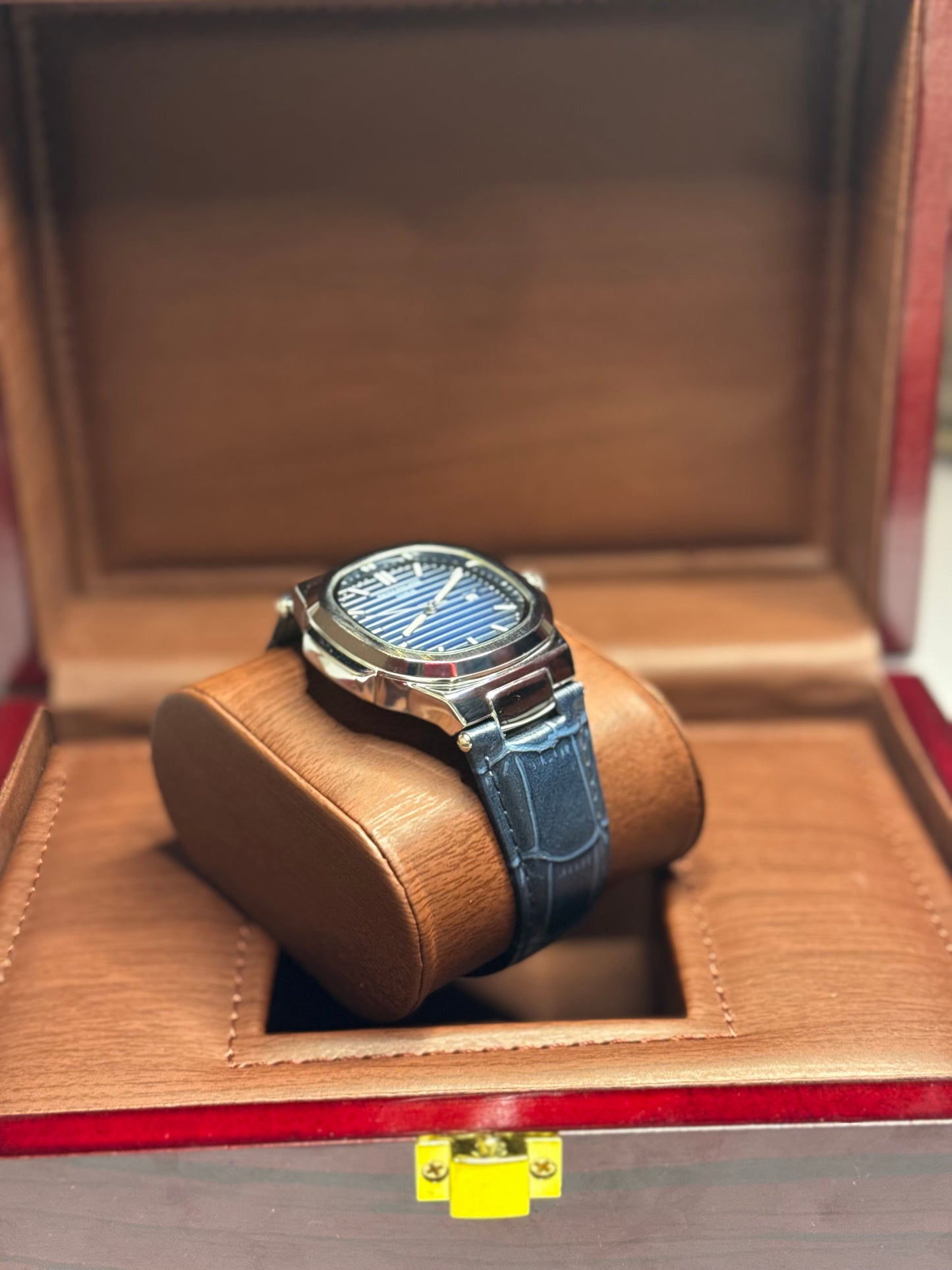 Patek Philippe Nautilus Edition – Brown Leather Strap